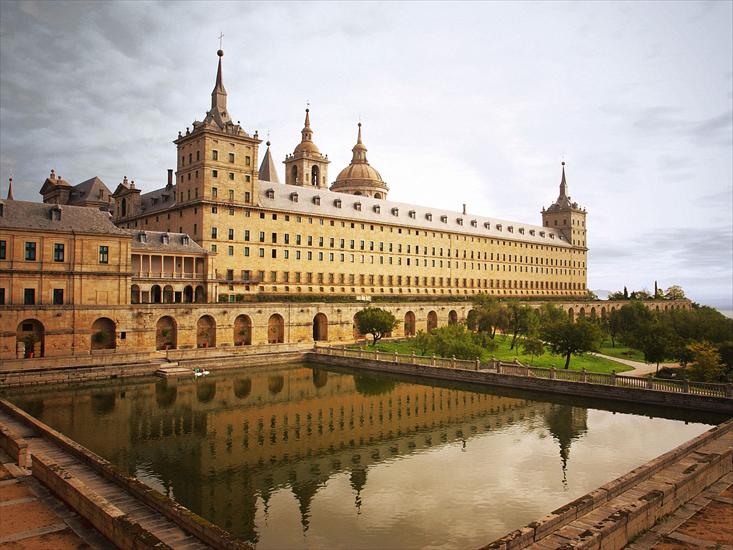 Zamki  świata - Escorial Monastery, Madrid, Spain.jpg